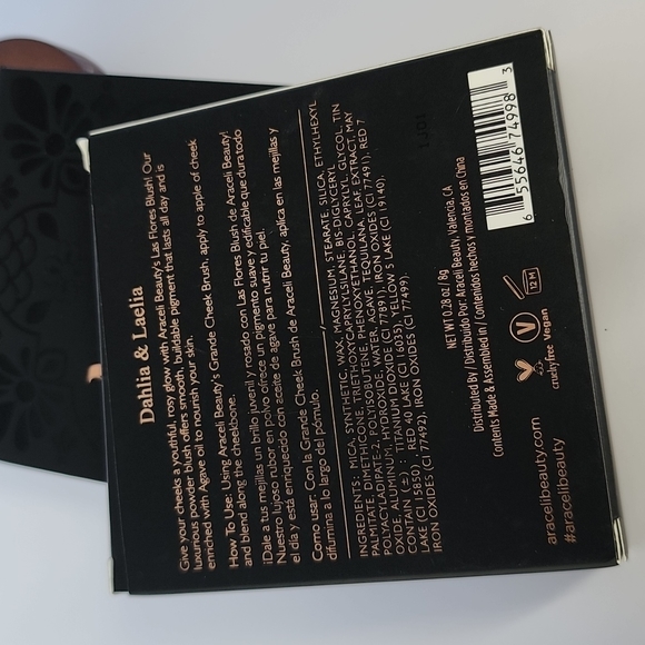 Araceli Las Flores Blushes - Dahlia & Laelia - Picture 9 of 11